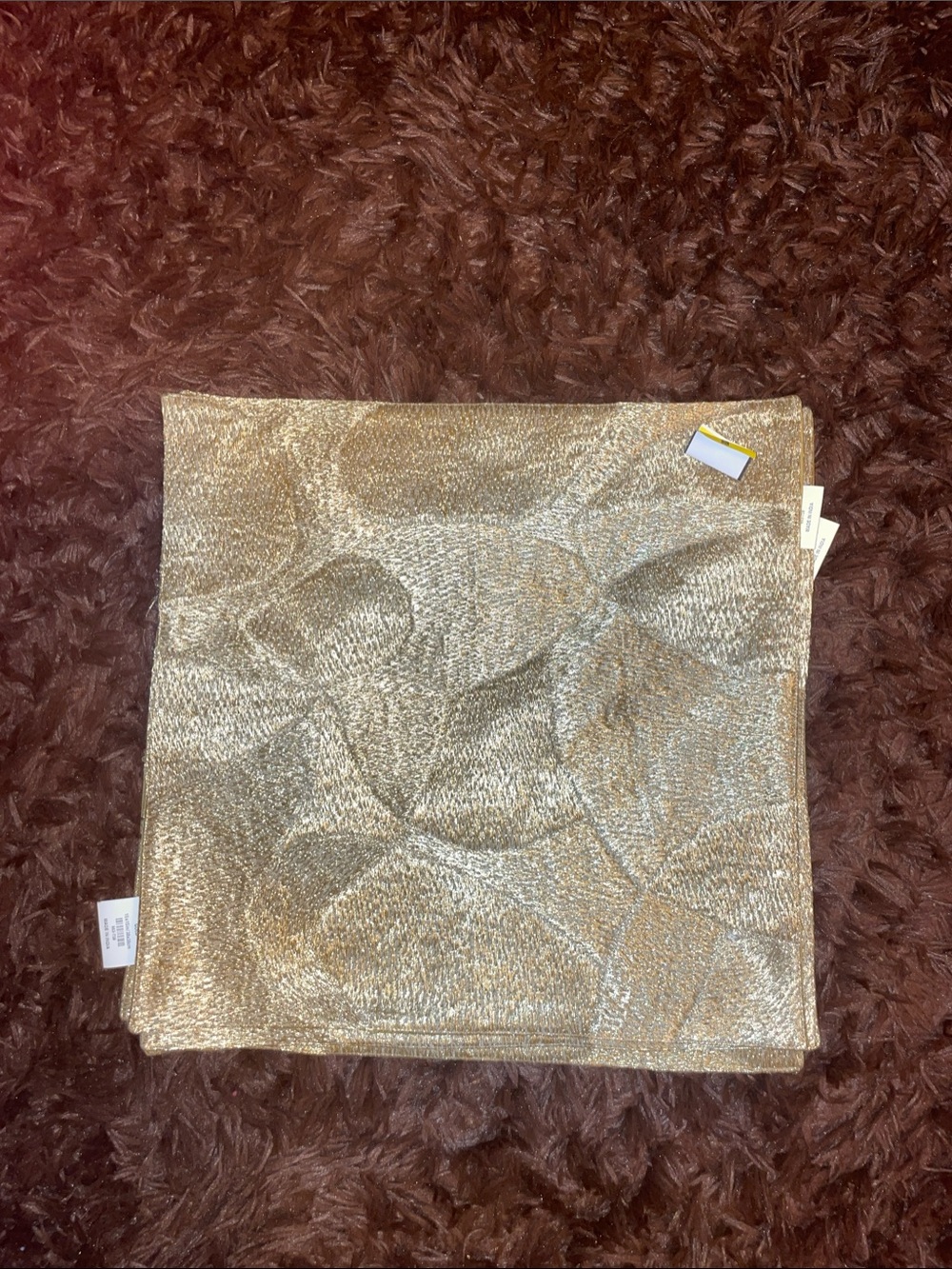 Crate & barrel Gold table placemats Shimmery Geometric Texture (4)